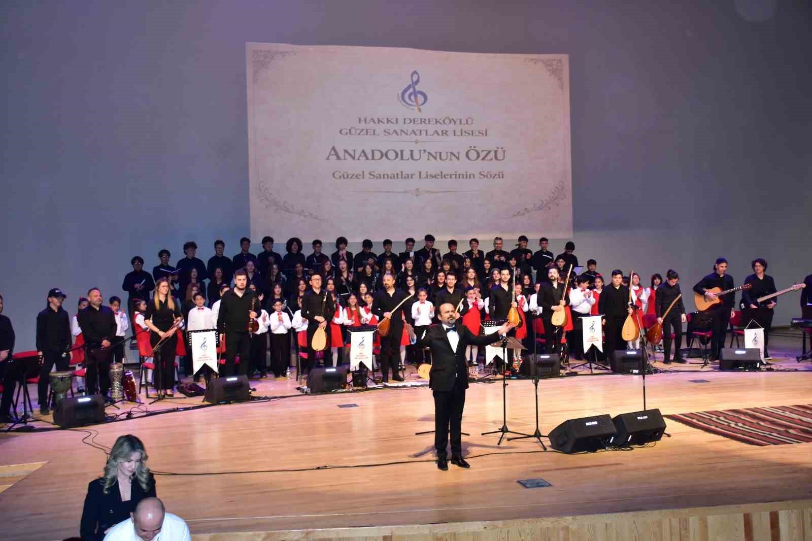 Denizli’nin unutulan türküleri 150 öğrencinin emeğiyle sahneye taşındı 7 denizlinin unutulan turkuleri 150 ogrencinin emegiyle sahneye tasindi 3 fPveGgXF