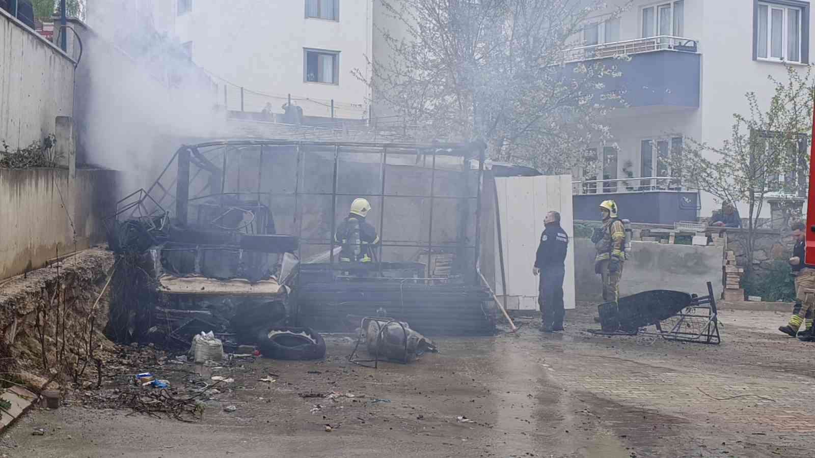 depoda cikan yanginda tup bomba gibi patladi 1 bRZHq4jf
