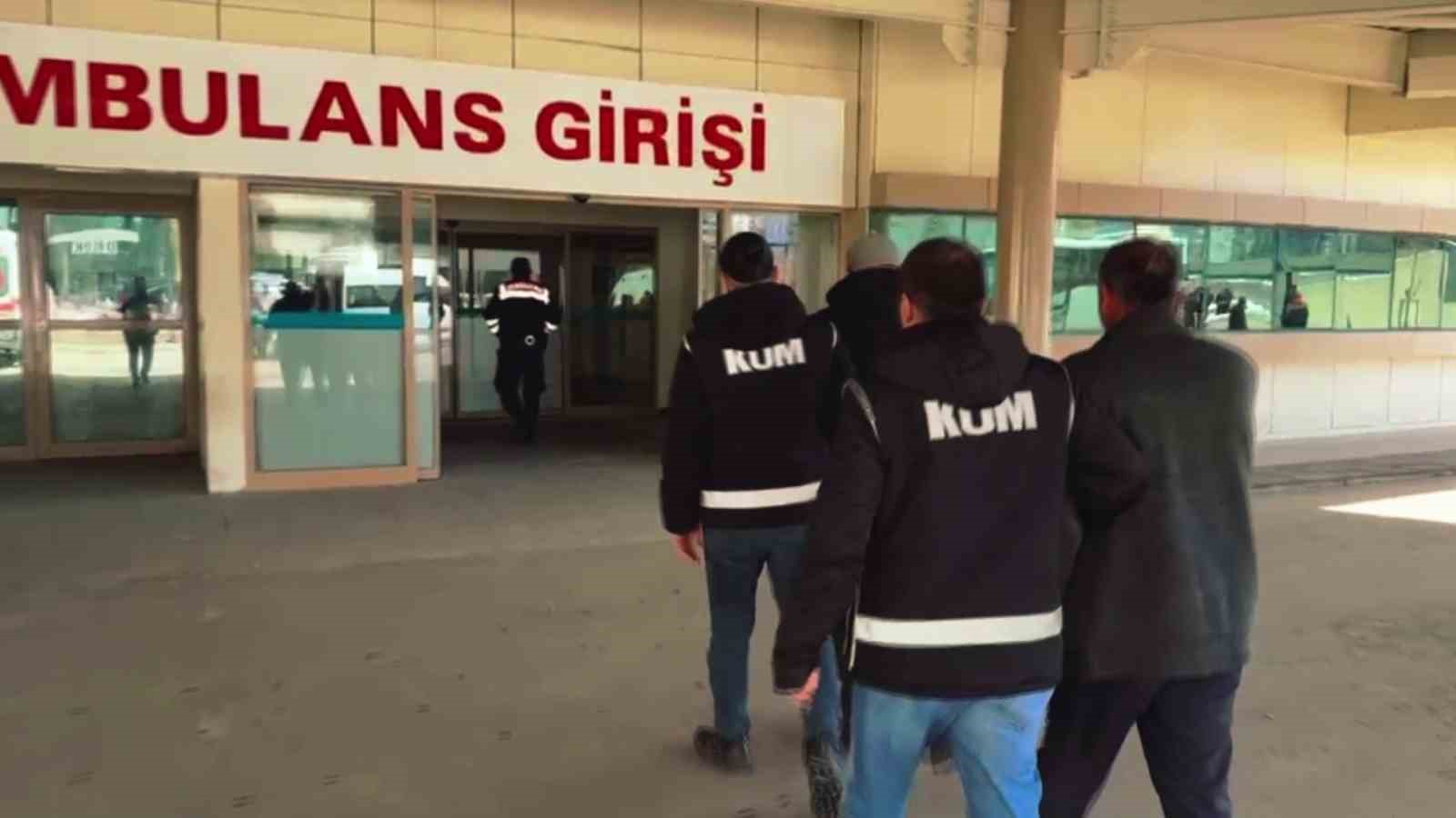 depoyu sigara imalathanesine donusturduler polis baskin yapinca yakayi ele verdiler 4 ZqnbOTrg