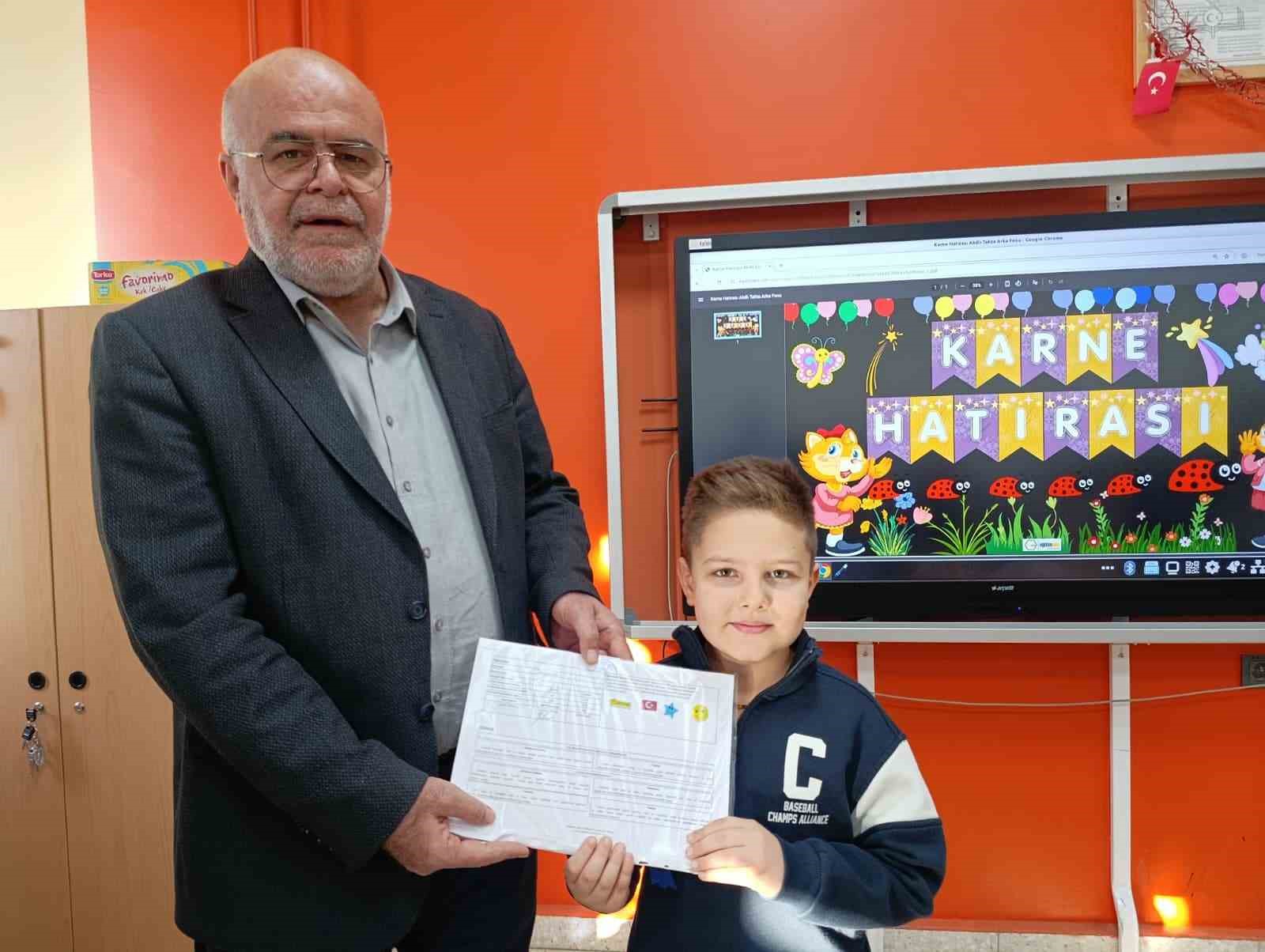 deprem bolgesindeki haydar aliyev ilkokulunda karne heyecani 8 uLkGHdiU