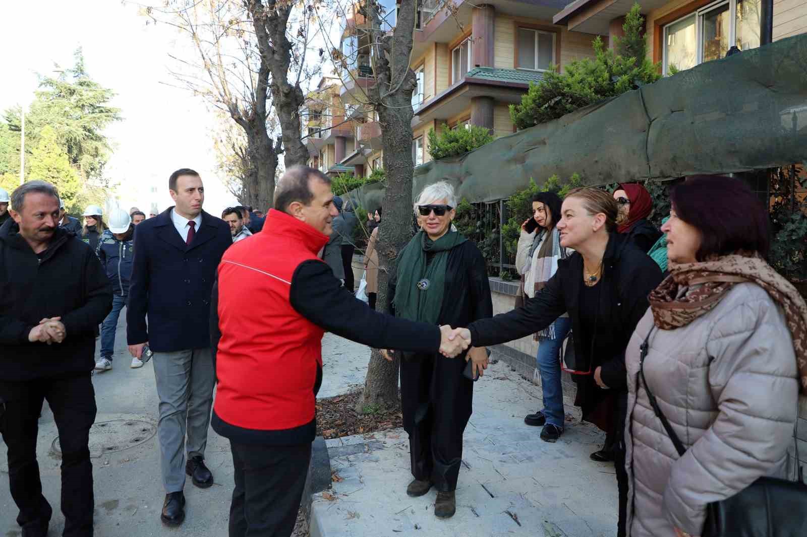 deprem hazirliklarinin surdugu buyukcekmecede riskli bir site daha yikildi 2 XNdy1Mib