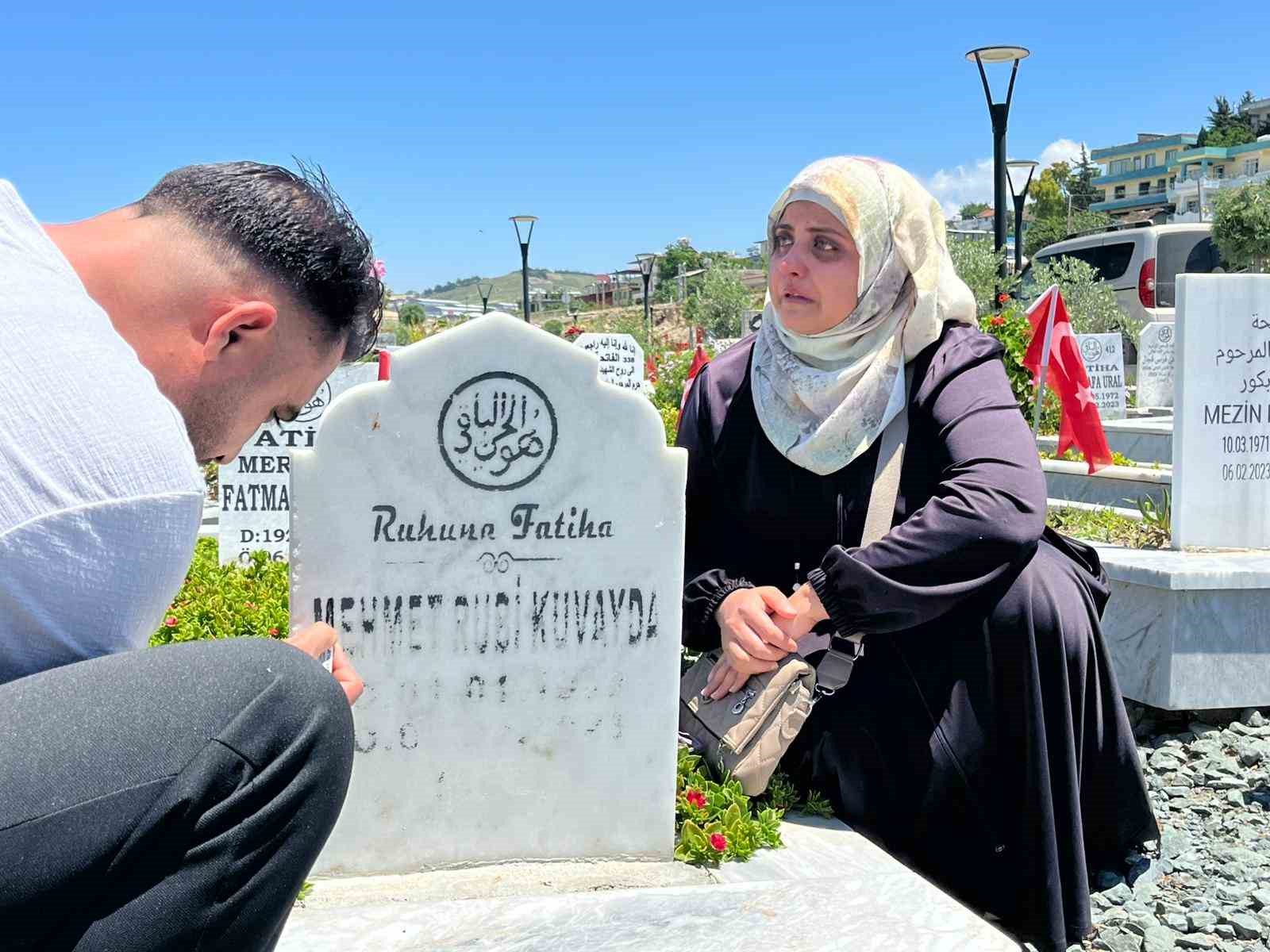 deprem mezarliginda buruk arefe 0 yWsTZf2P