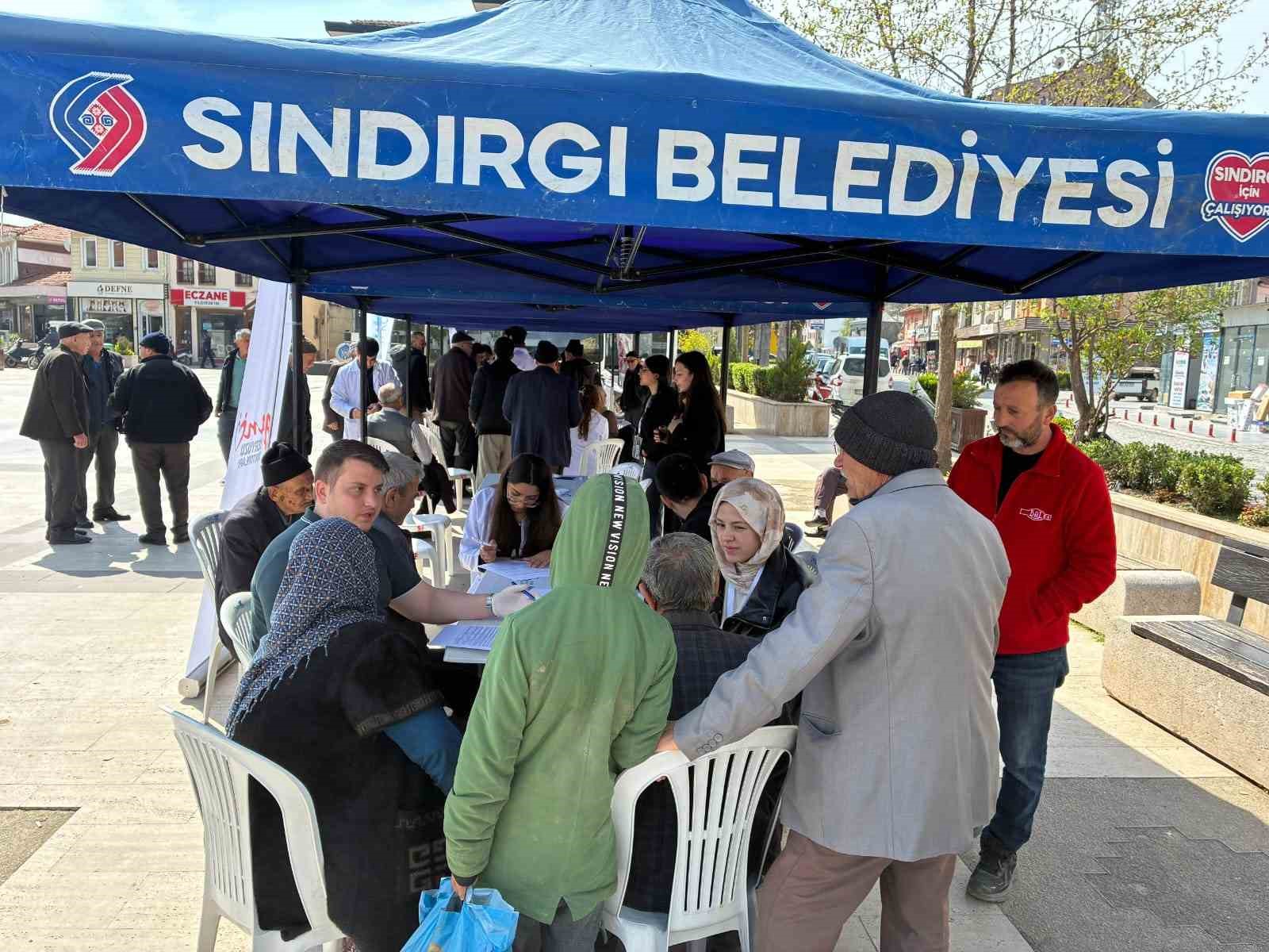 deprem sonrasi doktorlardan sindirgiya ozel ilgi 1 wRymlm4l
