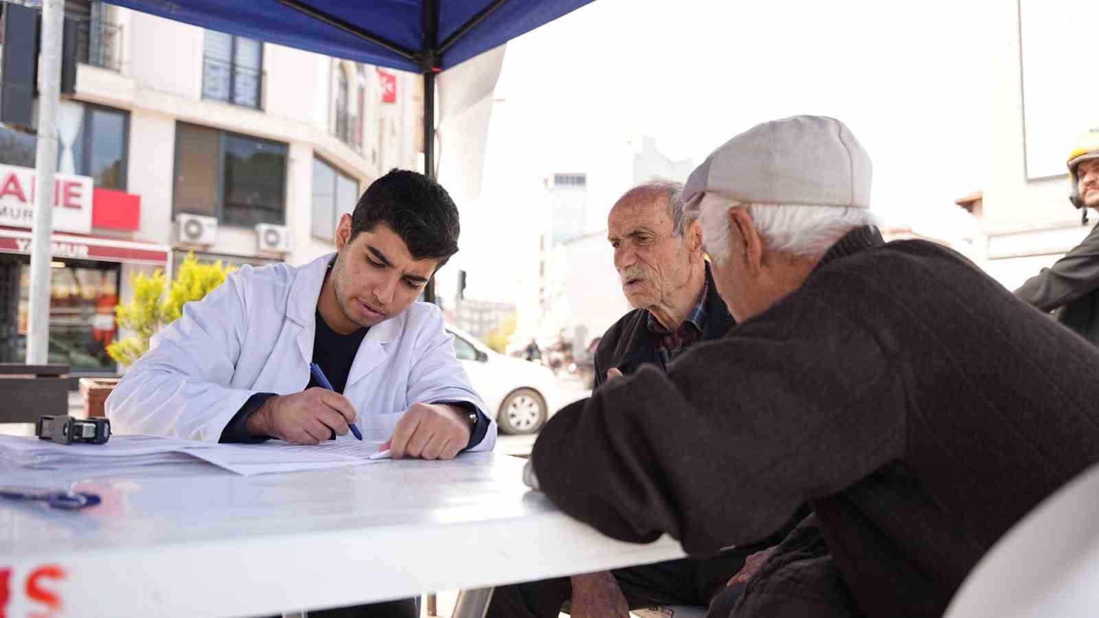 deprem sonrasi doktorlardan sindirgiya ozel ilgi 6 vbjQR3E5