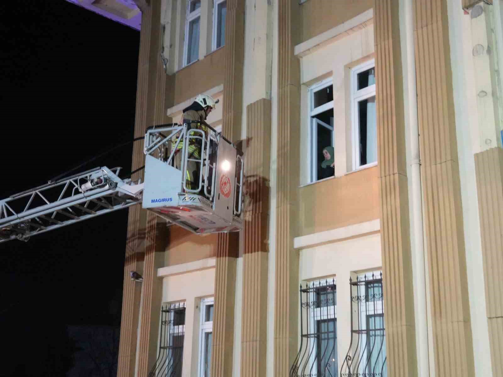 Deprem tatbikatı gerçeği aratmadı 5 deprem tatbikati gercegi aratmadi 1 XstUrJdg