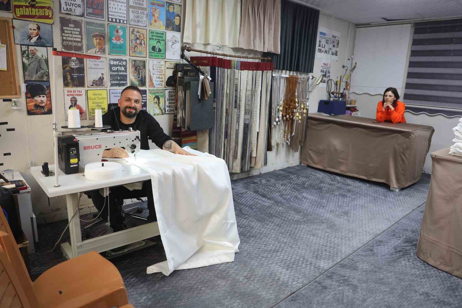 Depremde 55 saat enkaz altında kalıp bir bacağını kaybeden perdeci Ali, protez bacağıyla kendi ayakları üzerinde durmayı başardı 7 depremde 55 saat enkaz altinda kalip bir bacagini kaybeden perdeci ali protez bacagiyla kendi wreOMQ7t