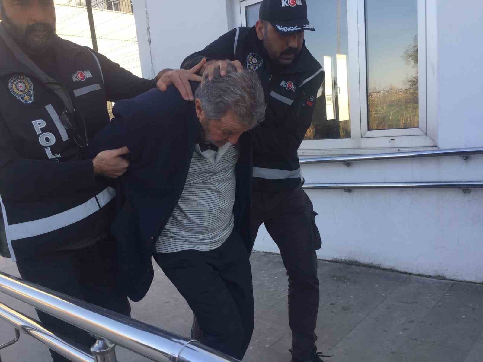 depremde anne ve babasini kaybeden kadindan alpargun apartmani kararina tepki 2 REXnAMIj