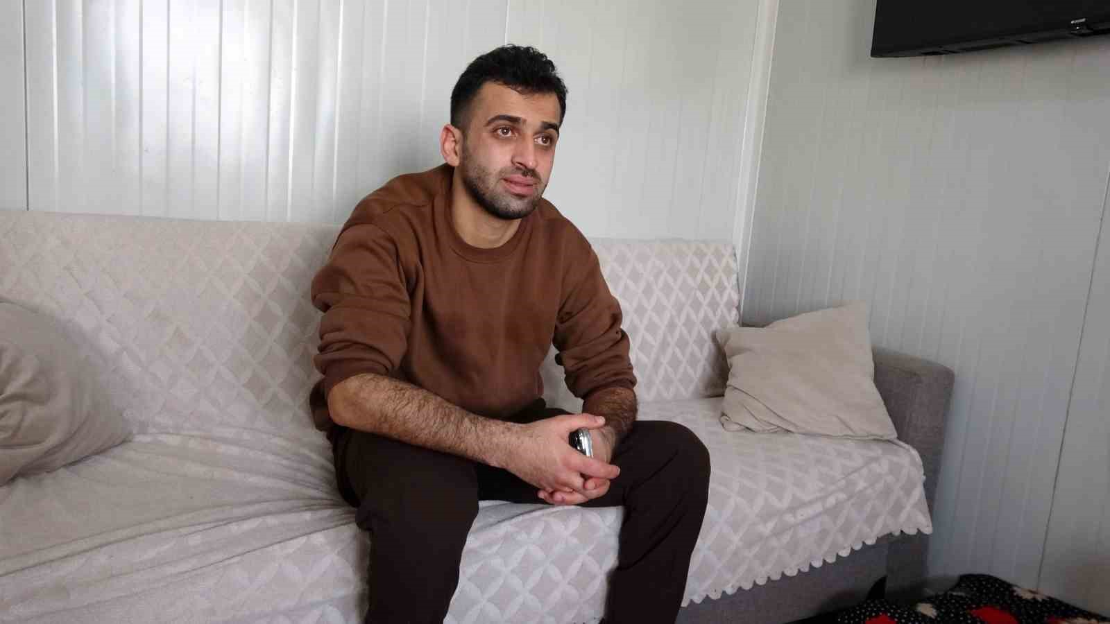 Depremde bacağını kaybeden genç, yaşadığı büyük acıların ardından yeni bir hayata adım attı 7 depremde bacagini kaybeden genc yasadigi buyuk acilarin ardindan yeni bir hayata adim atti 3 MvwI5ZiO