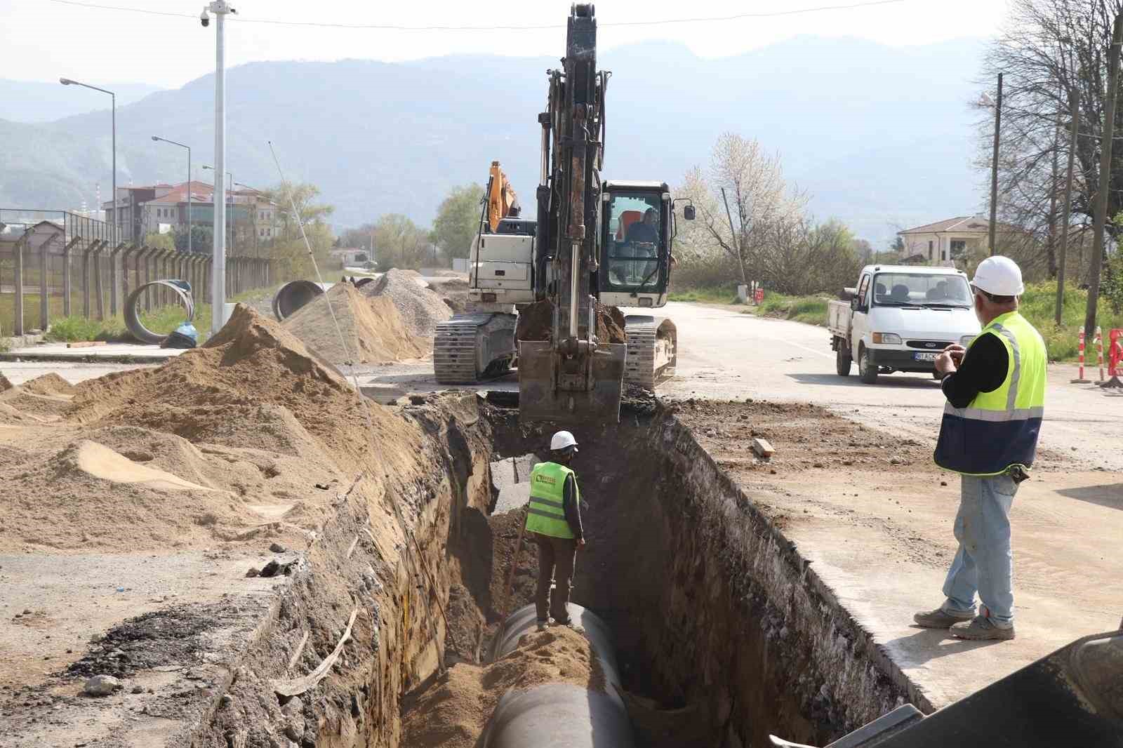 depremde ciddi hasar goren icme suyu altyapisi yenileniyor 0