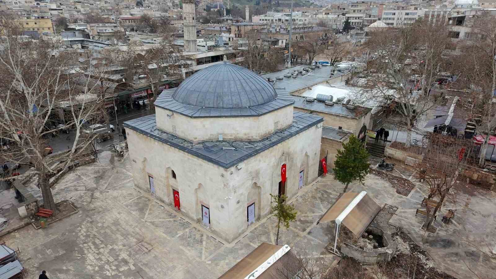 depremde hasar alan mevlevihane cami yeniden ibadete acildi 3 MwD4kLET