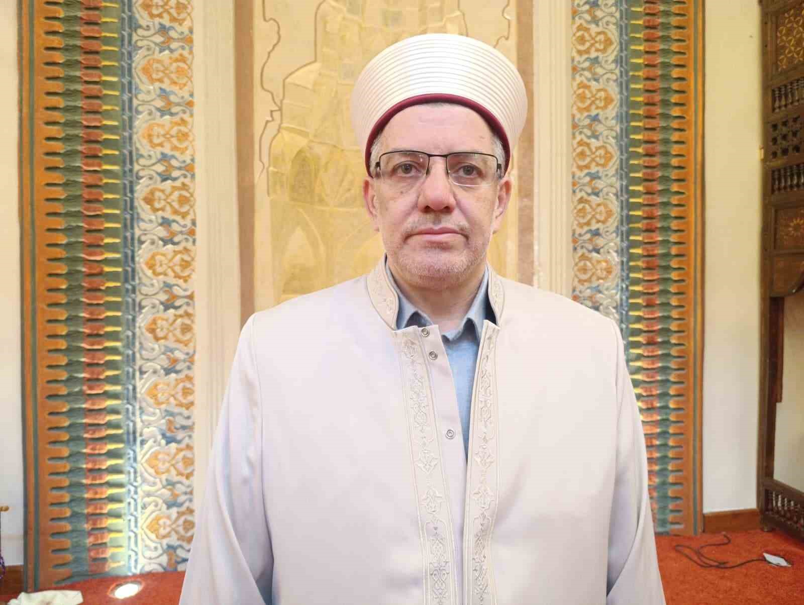 depremde hasar goren 583 yillik ulu cami yeniden ibadete acildi 2 GBVrjnFP