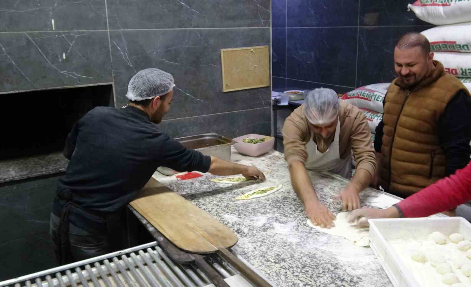 depremde is yeri yikilan esnaf actigi isletmeyle hayata tutundu 1 jh6EI9rU