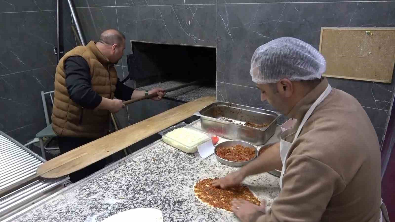 depremde is yeri yikilan esnaf actigi isletmeyle hayata tutundu 4 ktj3qcBY
