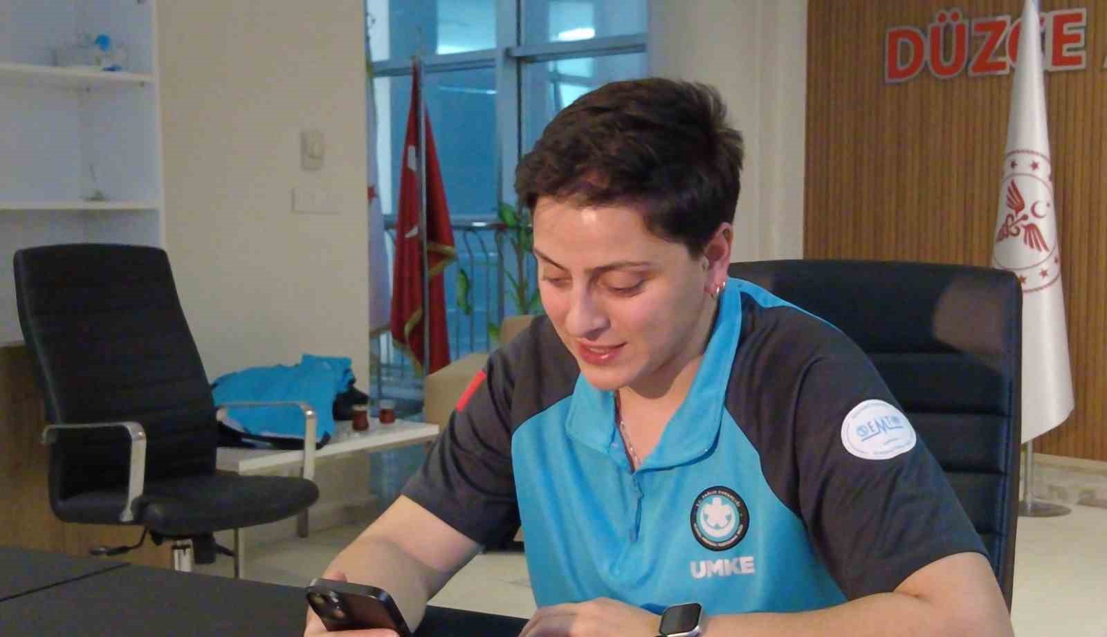 depremde kurtardigi genc kizla abla kardes oldu 1