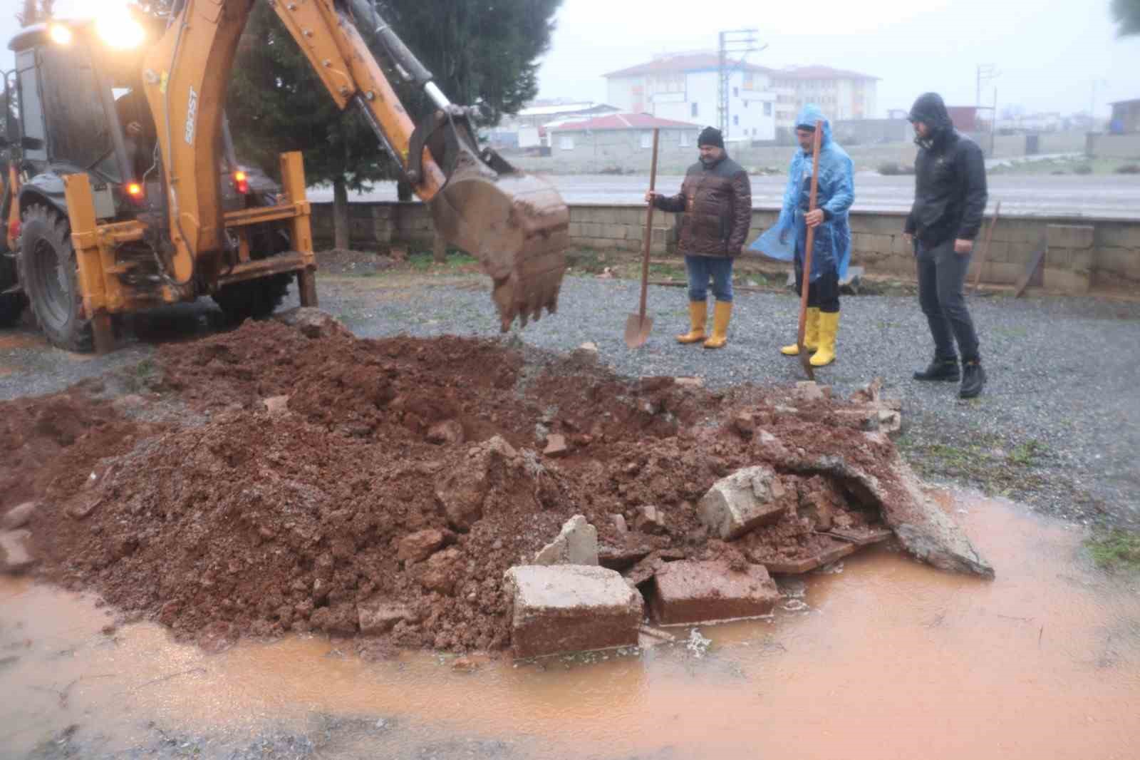 depremde tum ailesinin kaybeden babanin kayip kizi icin umutlu bekleyisi aciyla son buldu 4 zGpu7iMK