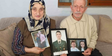 depremde-yok-olan-aile-yurekleri-burktu-3B8IMTkw.jpg