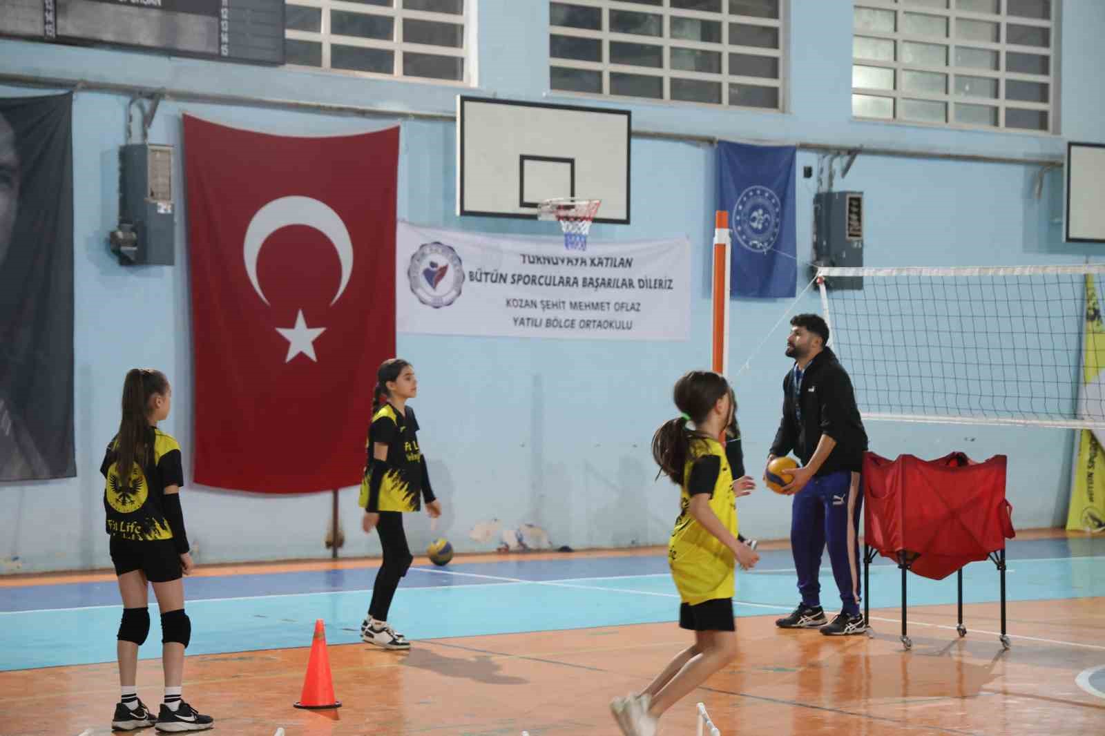 depremden kurtuldular sporla hayata tutundular 6 FMEmBt2d