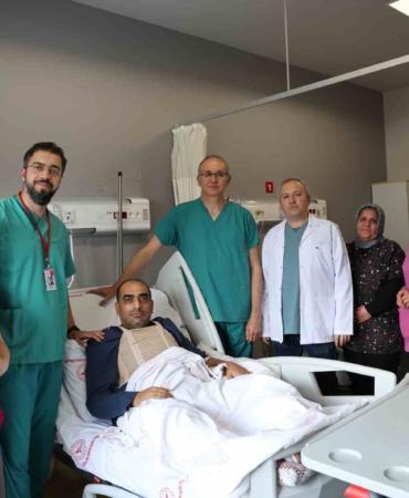 depremden-sonra-yapilan-hastanede-100uncu-acik-kalp-ameliyati-basariyla-tamamlandi-fOejlKaT.jpg