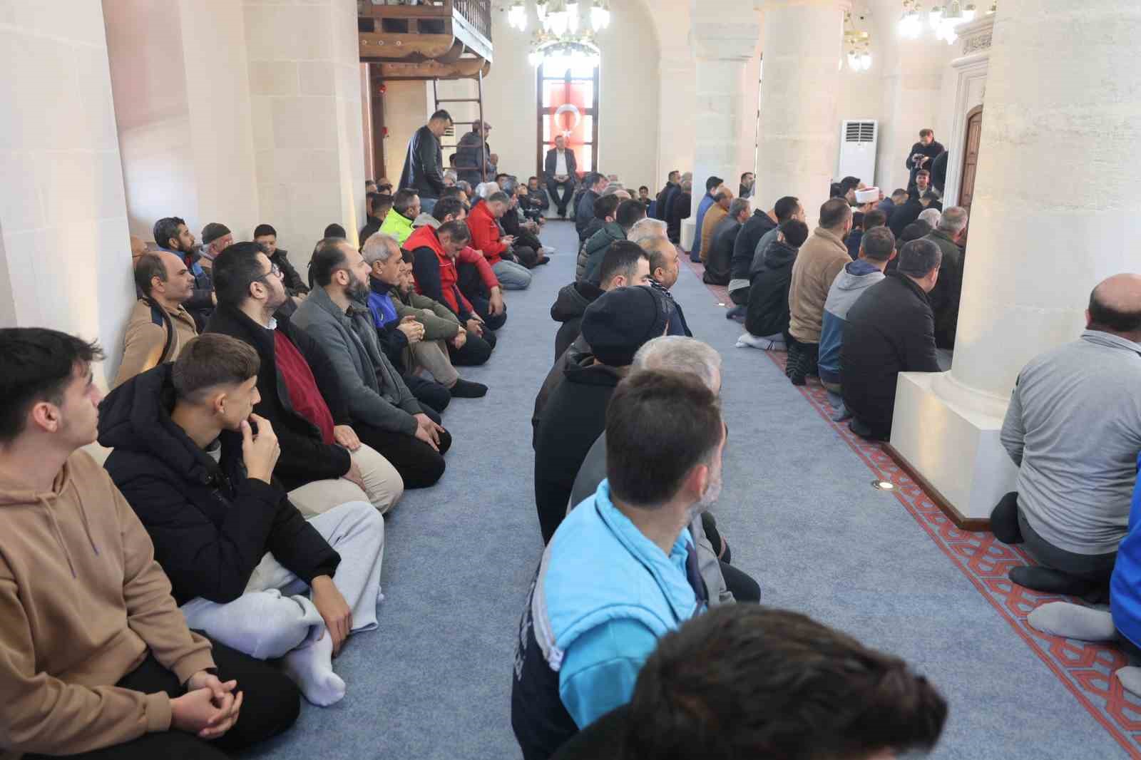 depremin ardindan insa edilen 120 cami ibadete acildi 5 HdEsjsaf