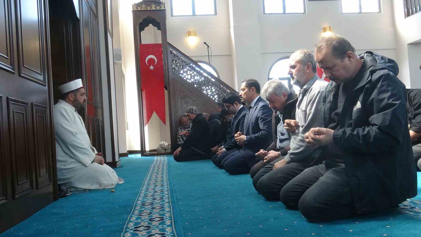 depremin ardindan insa edilen 123 cami ibadete acildi 6 wHHtdN5y