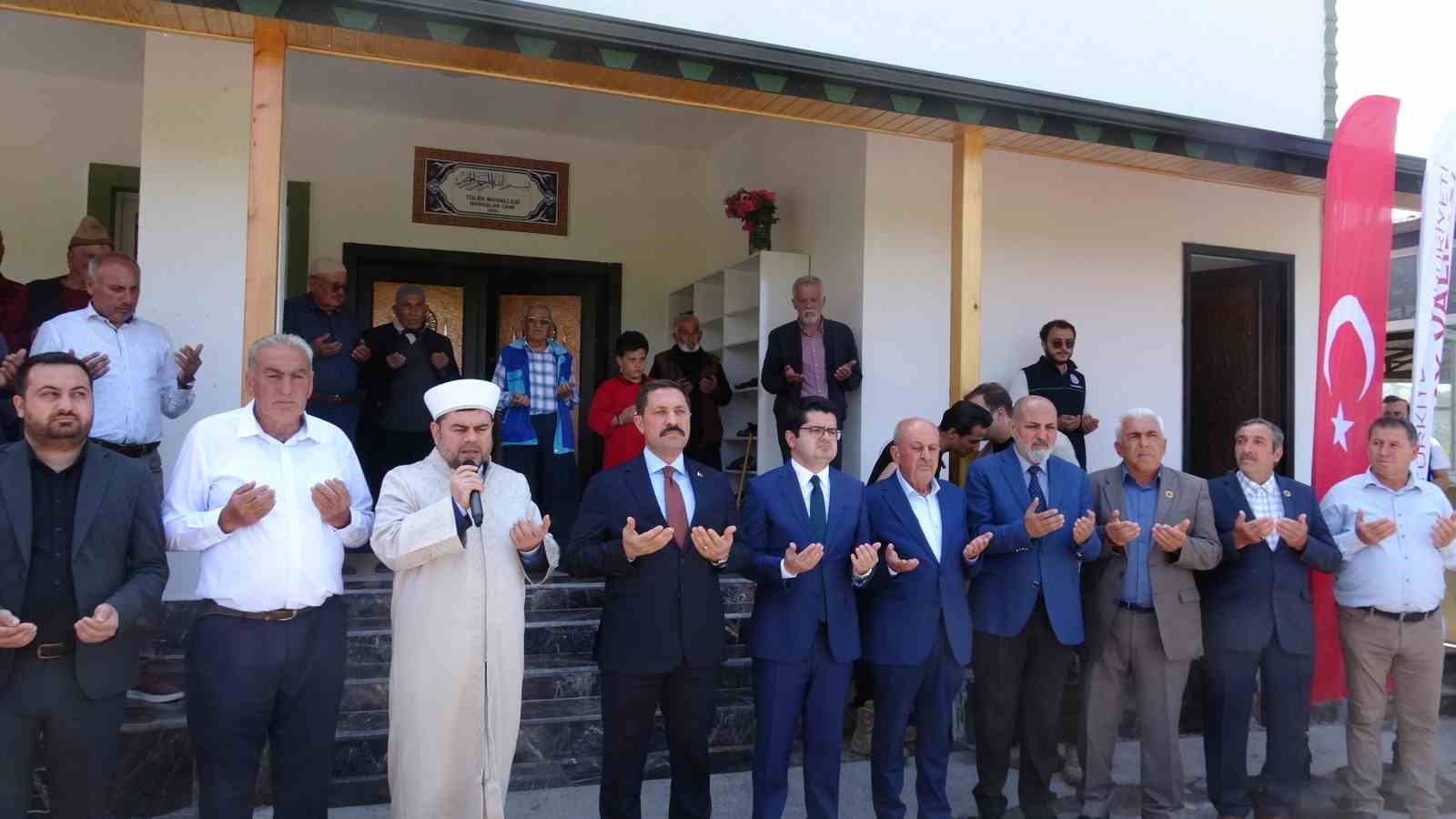 Depremin ardından inşa edilen 126’ncı cami ibadete açıldı 4 depremin ardindan insa edilen 126nci cami ibadete acildi 0 e5WQptrN