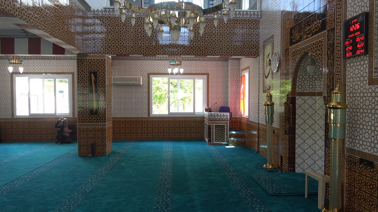 Depremin ardından inşa edilen 126’ncı cami ibadete açıldı 6 depremin ardindan insa edilen 126nci cami ibadete acildi 2 Vn7fvBlq