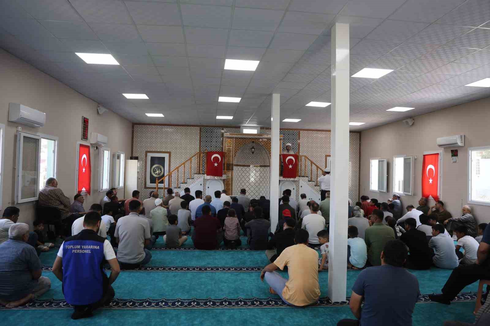 Depremin ardından inşa edilen 130’uncu cami dualarla ibadete açıldı 6 depremin ardindan insa edilen 130uncu cami dualarla ibadete acildi 2 NFFEck9C