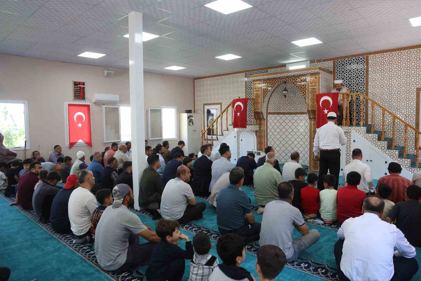 Depremin ardından inşa edilen 130’uncu cami dualarla ibadete açıldı 9 depremin ardindan insa edilen 130uncu cami dualarla ibadete acildi 5 6yJDFfEm