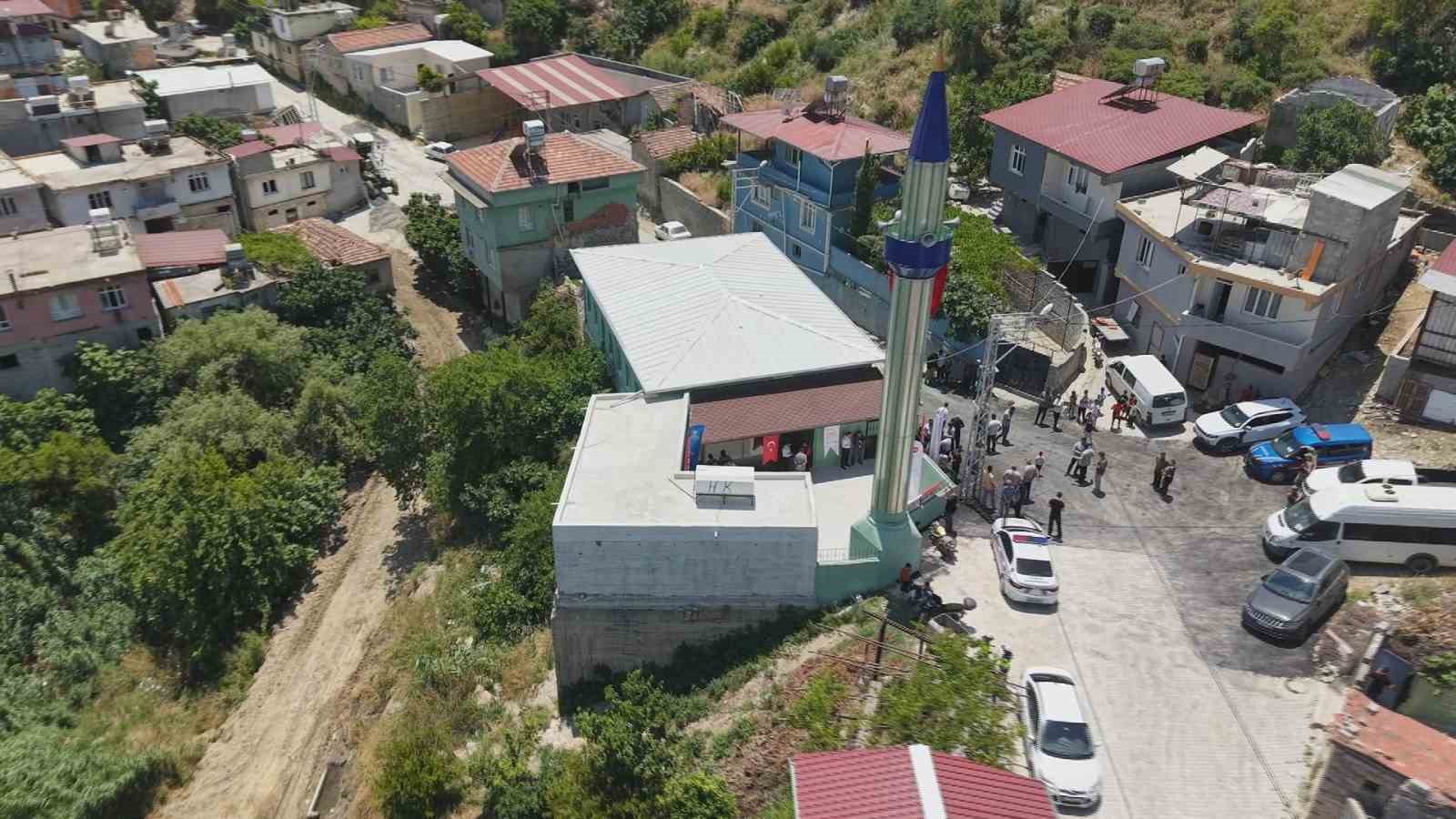 Depremin ardından inşa edilen 130’uncu cami dualarla ibadete açıldı 10 depremin ardindan insa edilen 130uncu cami dualarla ibadete acildi 6 CJnulFDz