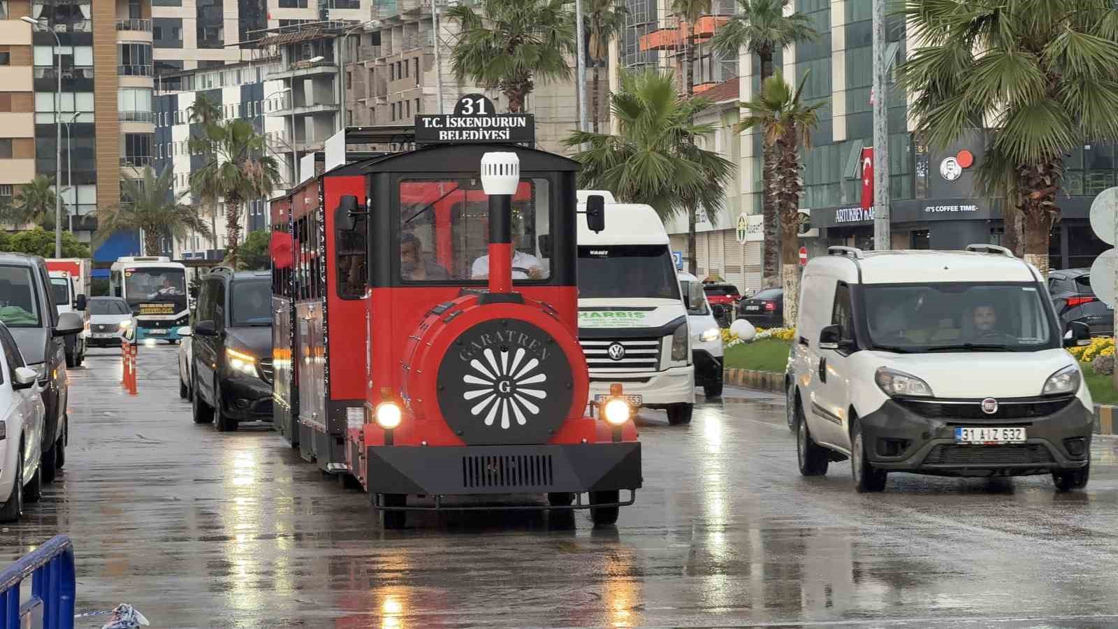 depremin izlerinin silindigi iskenderun sahili ucretsiz nostaljik trenle senlendi 3 1OU1aDRa