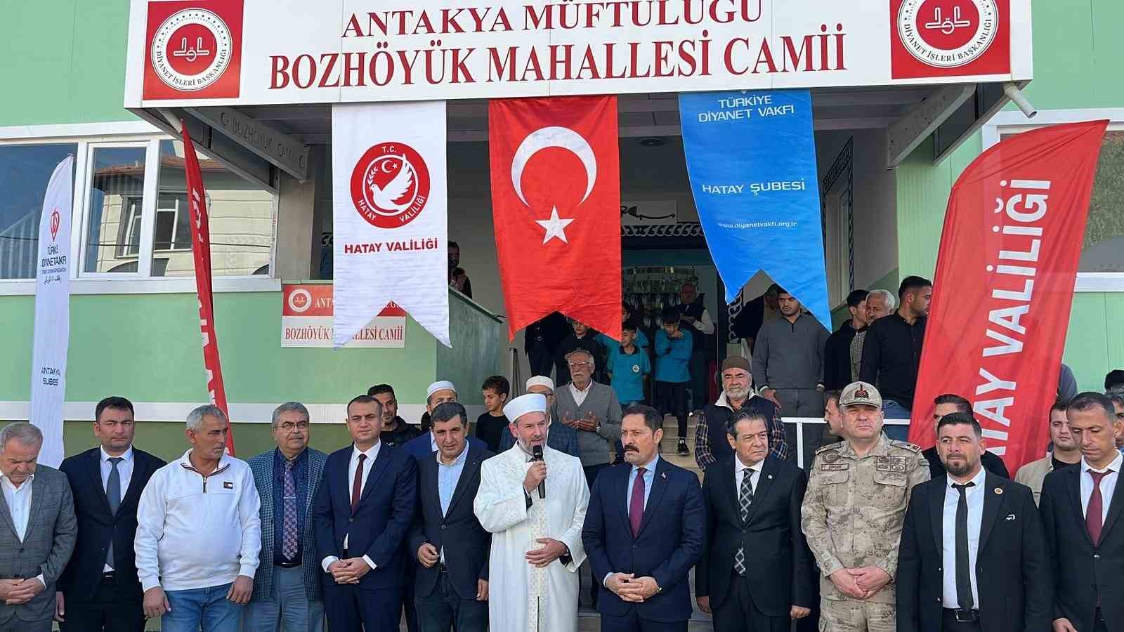 depremin yiktigi kentte insasi tamamlanan 108inci cami ibadete acildi 2 iSiC2U8j