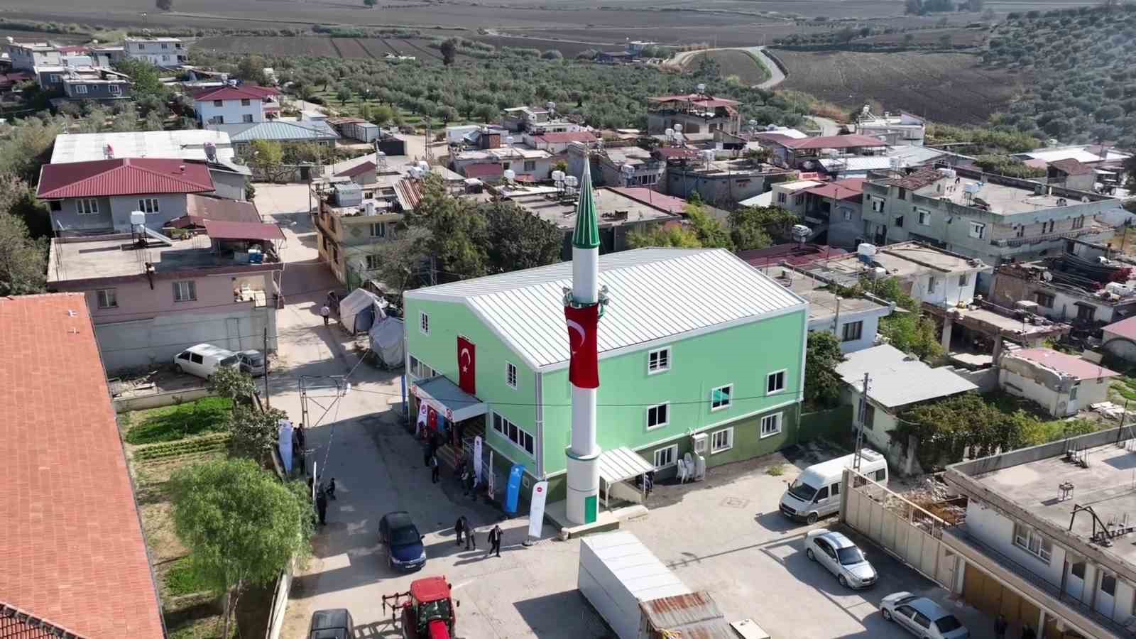 depremin yiktigi kentte insasi tamamlanan 108inci cami ibadete acildi 6 ZHPLaOmL