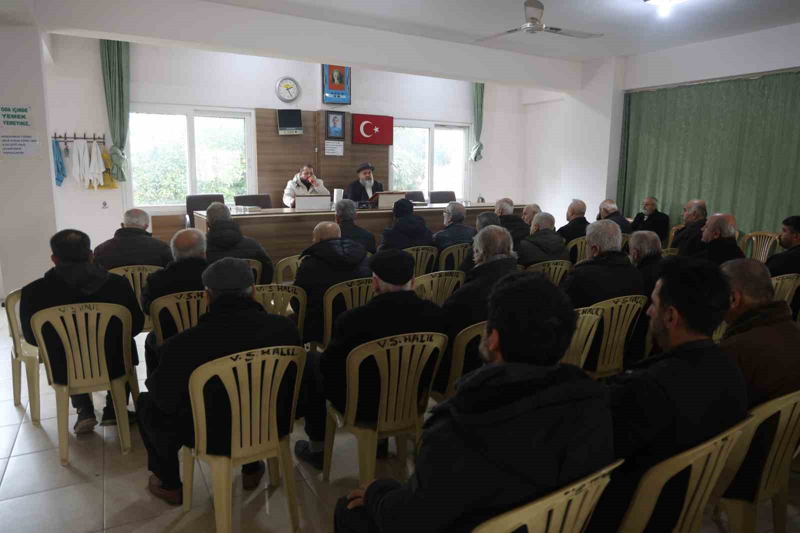 Depremle birlikte öksüz ve yetim kalan siyam ikizi kardeşleri 9 yaşında ölüm ayırdı 7 depremle birlikte oksuz ve yetim kalan siyam ikizi kardesleri 9 yasinda olum ayirdi 3 j1Qz8u3T