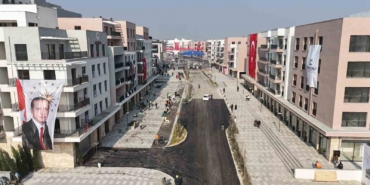 depremle-birlikte-yerle-bir-olan-antakya-kent-merkezi-yeniden-insa-edildi-2b1B2MTB.jpg