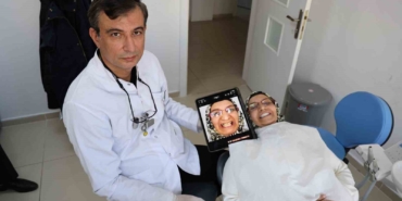 depremlerden-etkilendi-dis-tedavisinde-implanti-rafa-kaldiracak-cam-fiber-uygulamasini-gelistirdi-tMjQHXVP.jpg