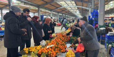depremlerin-ardindan-sindirgida-komsuluk-seferberligi-aB4RcVWn.jpg