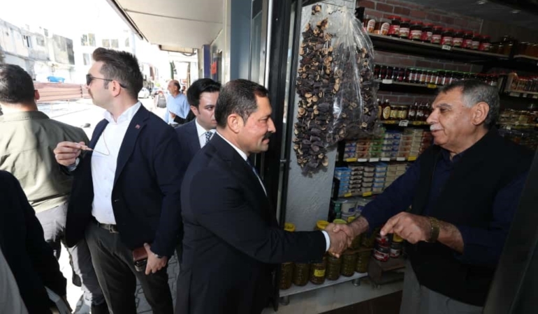 depremzede-esnaftan-is-yerini-ucuncu-kez-ziyaret-eden-valiye-davet-DEcF6yuk.jpg