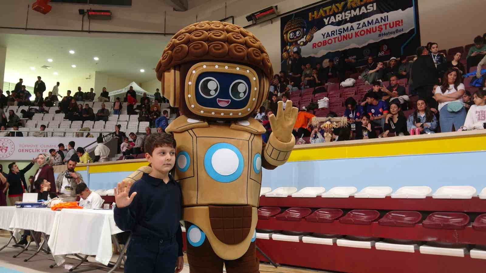 depremzede ogrencilerin hayallerini gercege donusturdukleri hatay bot robot yarismasi sona erdi 3 vXRURsdy