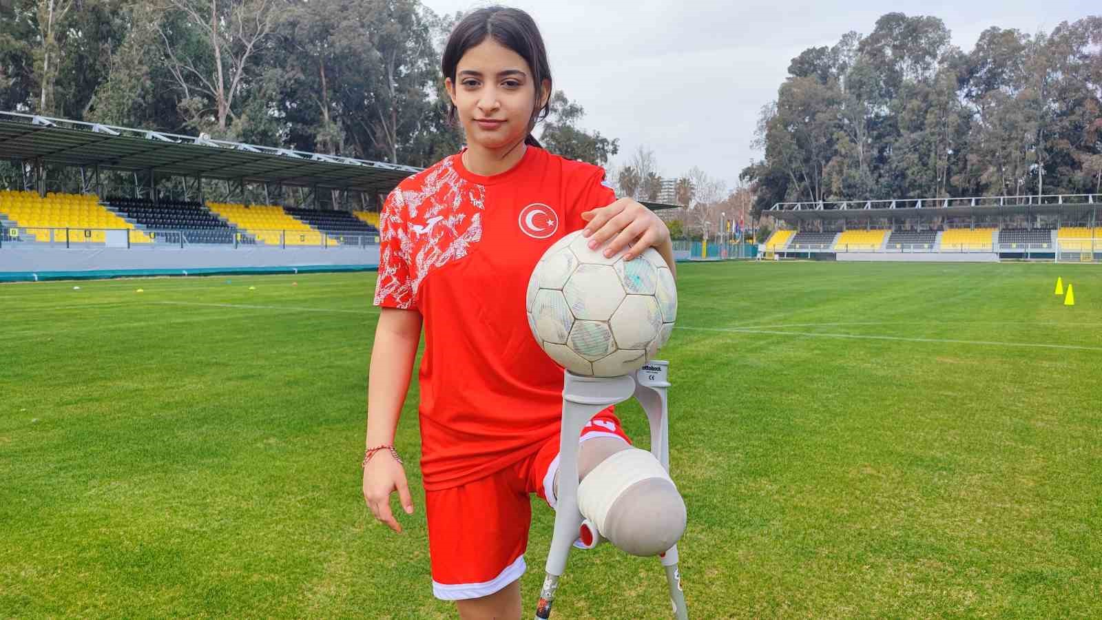 depremzede tugba protez bacagiyla yesil sahalara cikti 4 W6t7kW4B