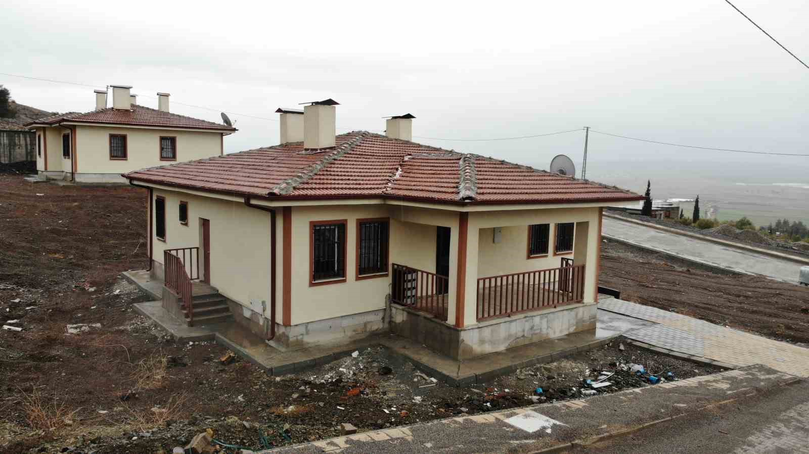 depremzede vatandas babamizin yapmadigini devletimiz yapti 0
