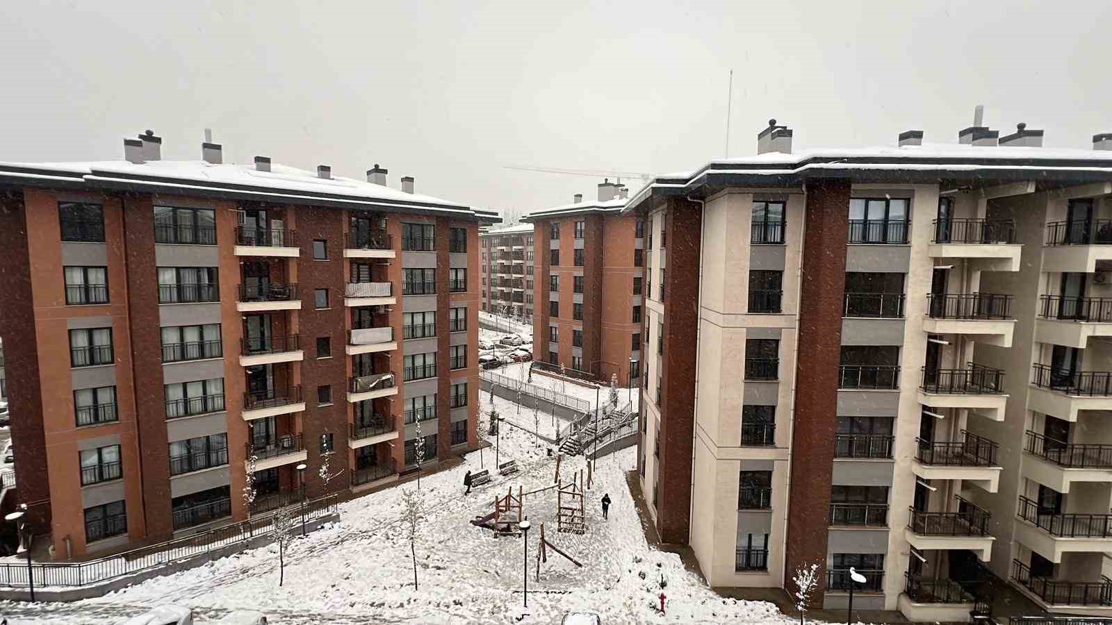 depremzedeler yeni yila yeni yuvalarinda giriyor 4 HsypYAPP