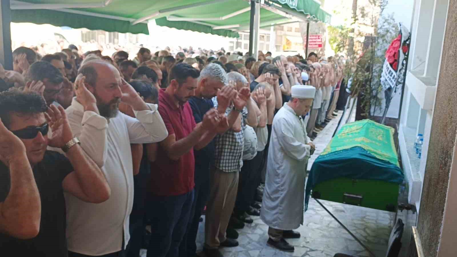 derbent barajinda olu bulunan 2 cocuk annesi kadin son yolculuguna ugurlandi 0 b62EYJO5