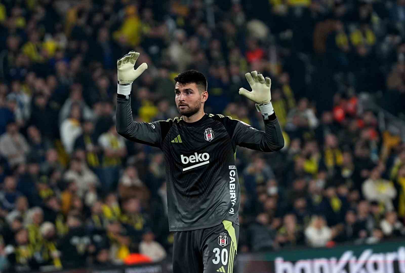 derbide gozler kalecilerde 3 lKJK7vVa