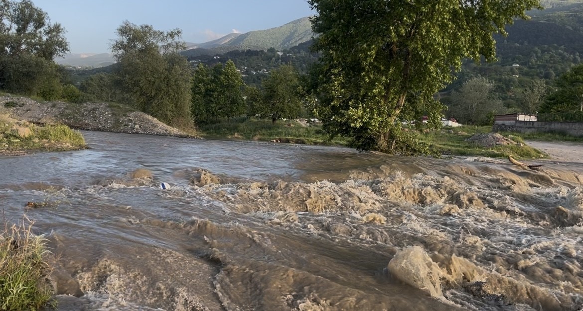 dere yataginda su yukseldi kopru coktu 1
