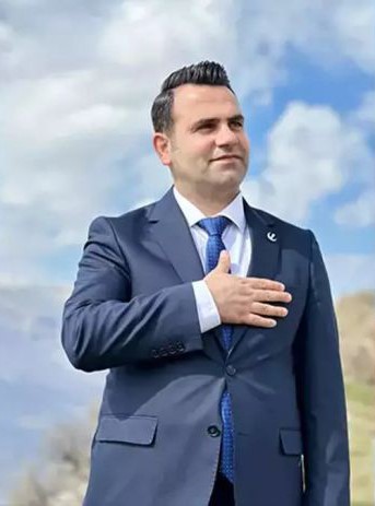 derecik belediye baskani hasan dincin baskanligi dustu 0 GGymLsie