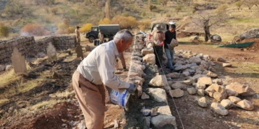 derecikte-vefa-ornegi-sehit-mezarliklari-yeniden-yapildi-EBvh7QXz.jpg