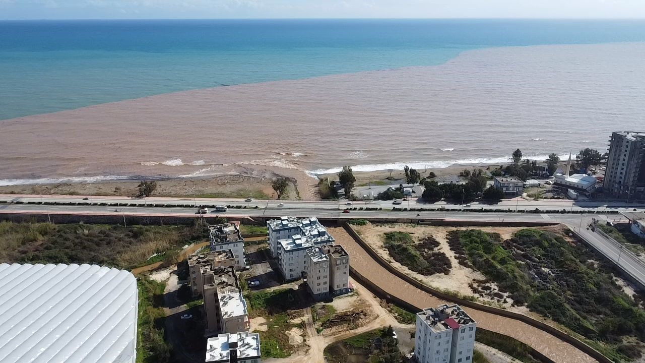 derelerden akdenize akan sel sulari kiyi seridini camura burudu 1 DWZHrjUe