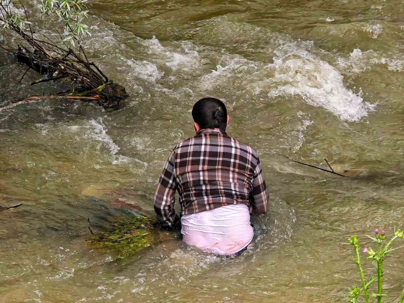 dereye duserek akintiya kapildi boyle kurtarildi 4 ZCwEwd2T