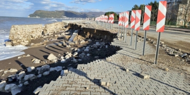 dev-dalgalar-cide-bartin-yoluna-zarar-verdi-O6n6P6CC.jpg