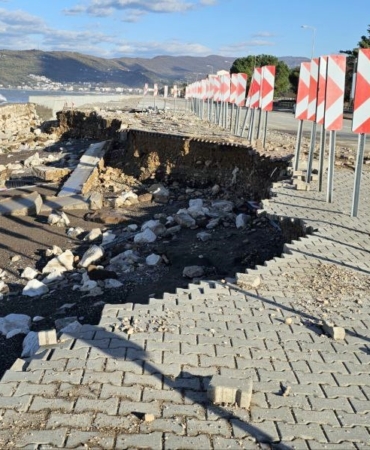 dev-dalgalar-cide-bartin-yoluna-zarar-verdi-O6n6P6CC.jpg